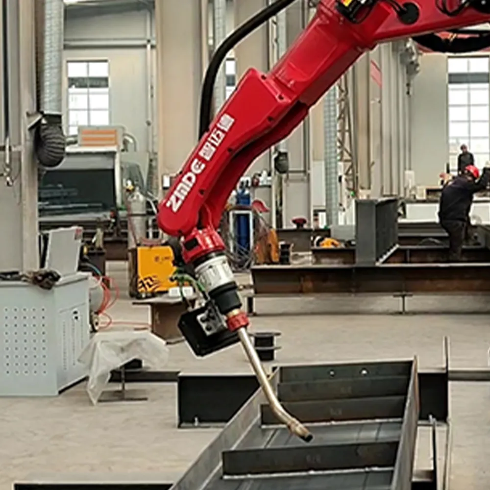 Estación robotizada de soldadura en voladizo ZMDE de 9 ejes CNC con estructura de acero PEB CRWS-12